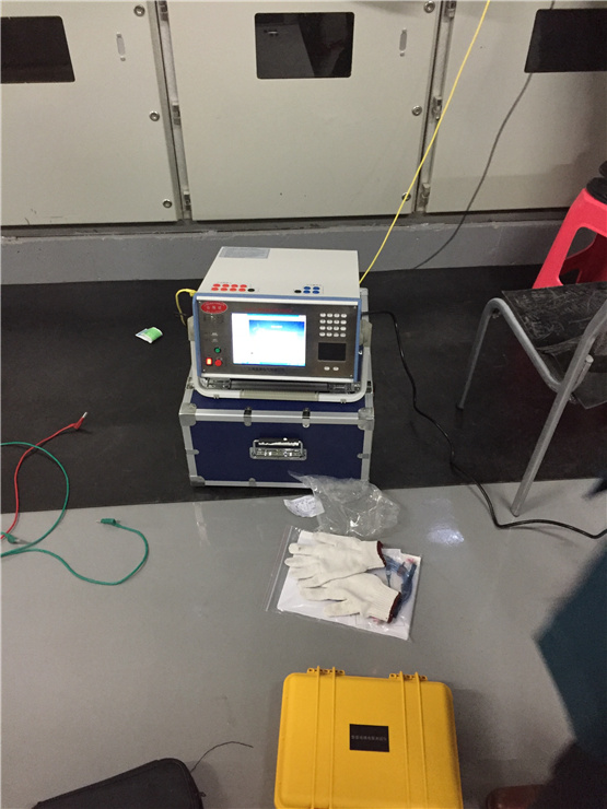 天津電力公司微機(jī)繼電保護(hù)測試儀培訓(xùn)現(xiàn)場